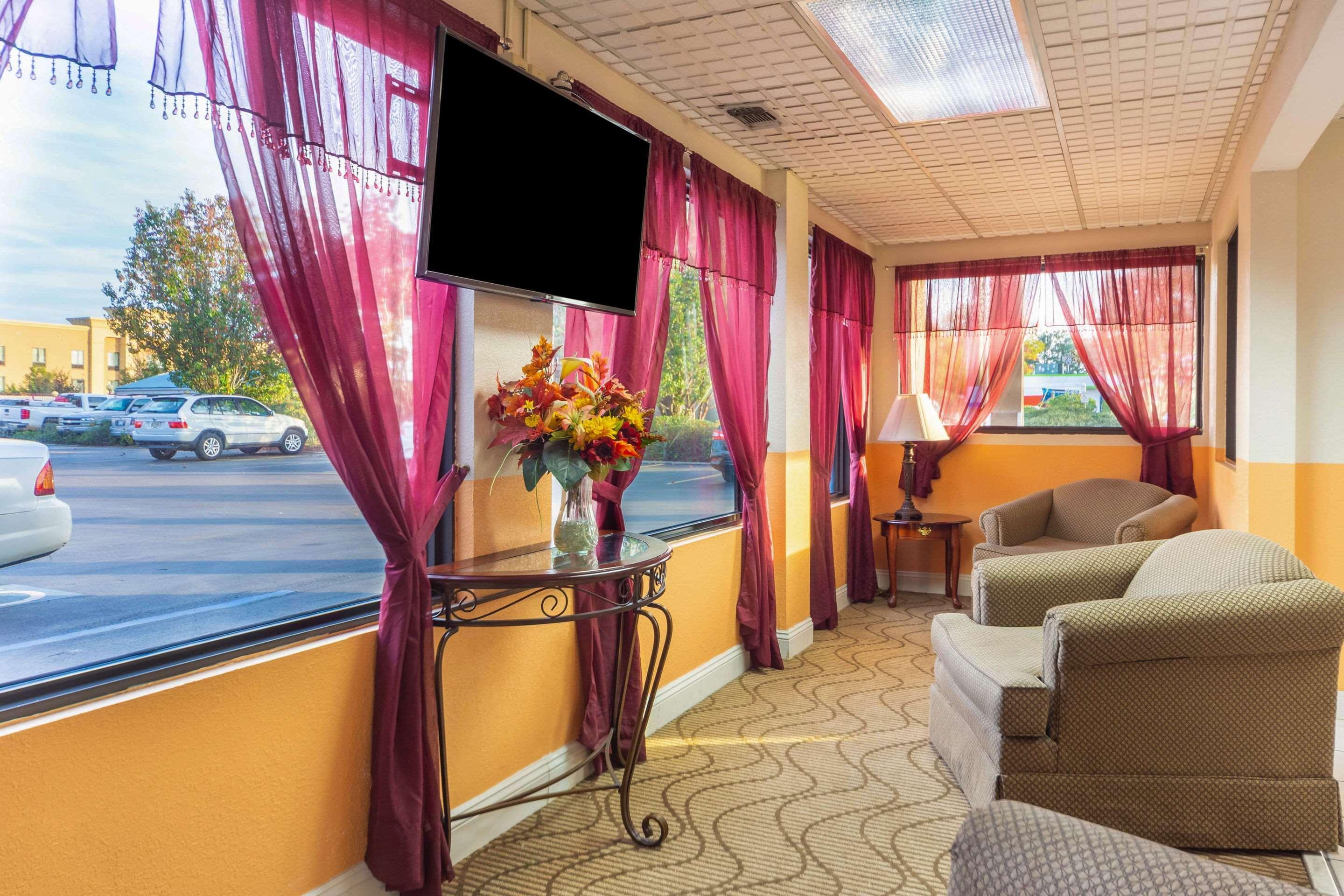 EconoLodge Laurel Extérieur photo